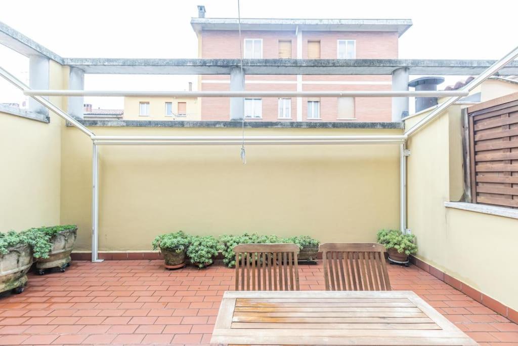 Tiarini 14 Apartment Bologna Exterior photo